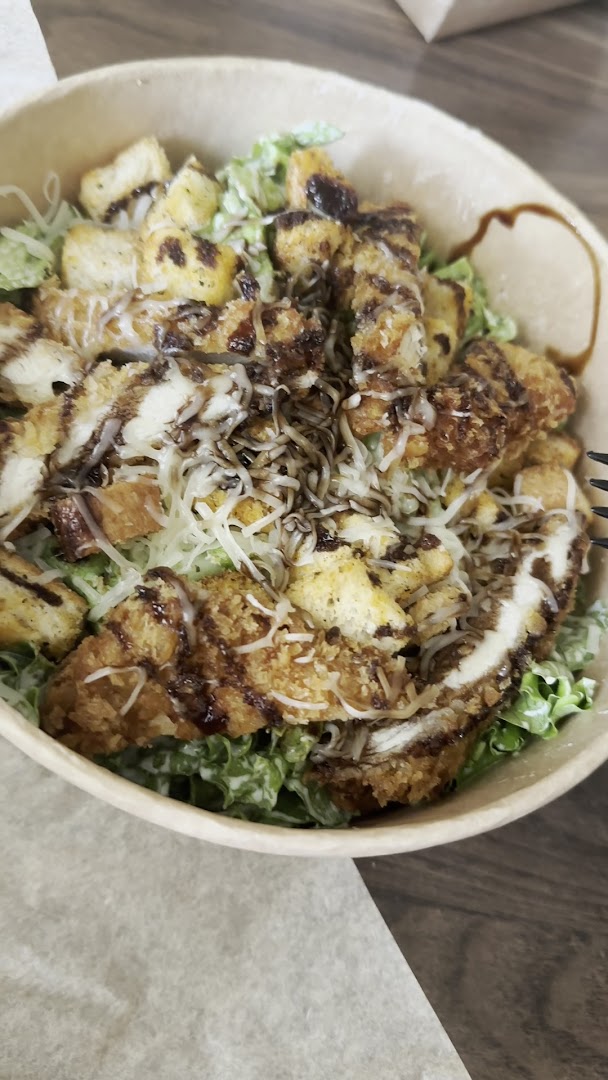 Tuta: appetizing photo of served food