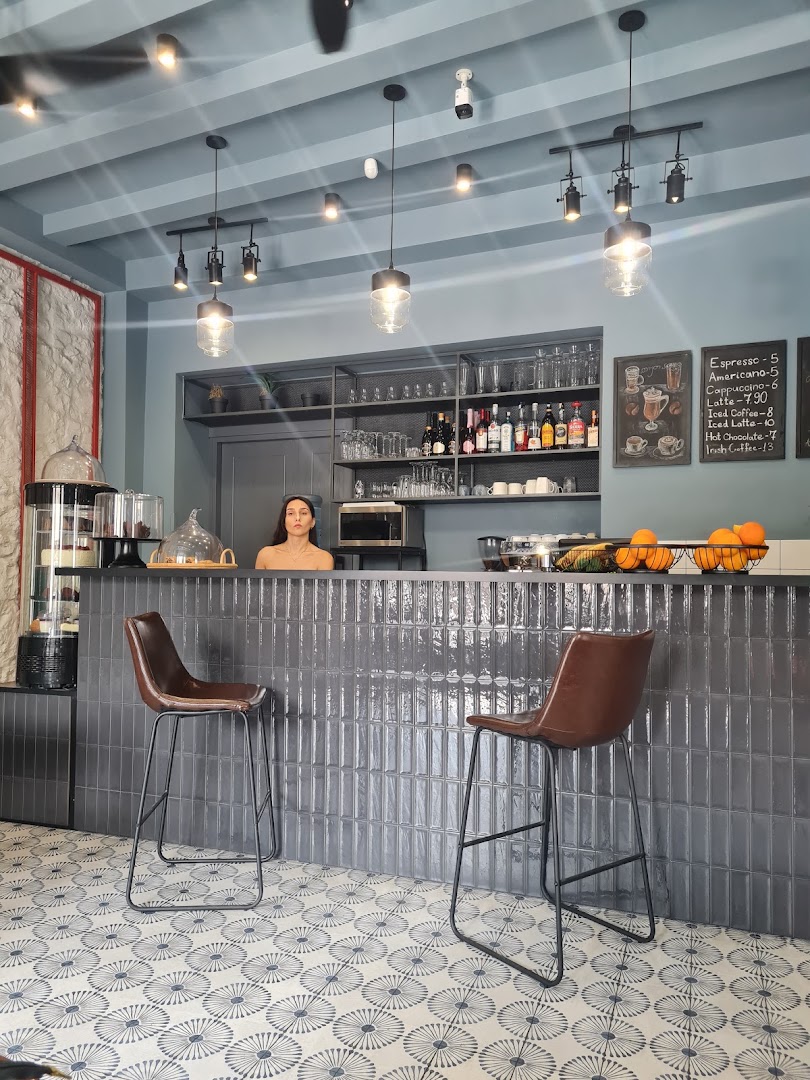Tuta: professional interior shot of venue
