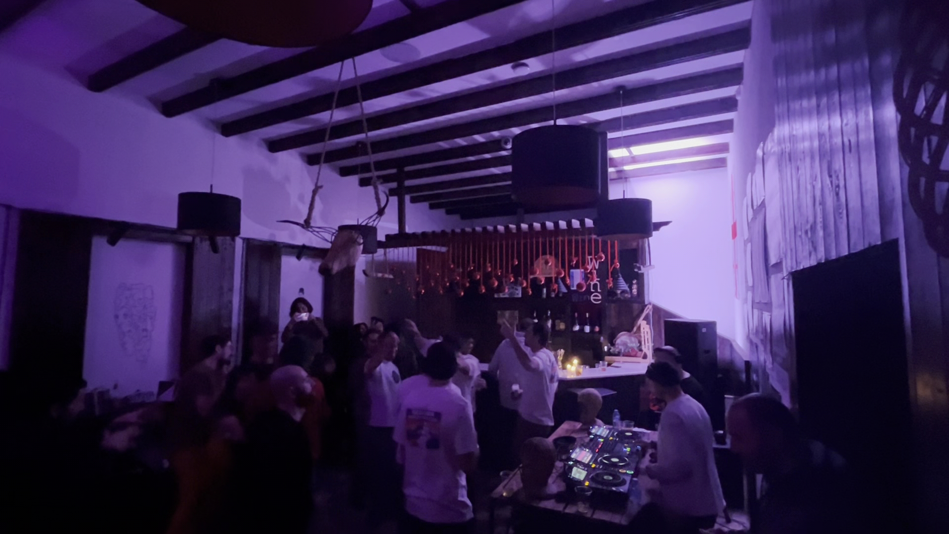 Art Cafe Mestia: venue atmosphere and crowd