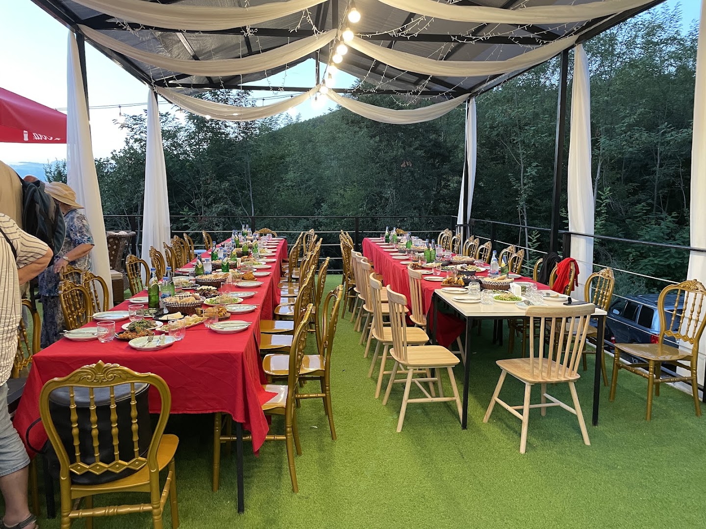 Beyond the Nine Mountains: inviting outdoor dining atmosphere