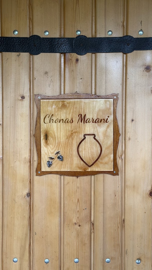 Chona's Marani: clear signage of the venue