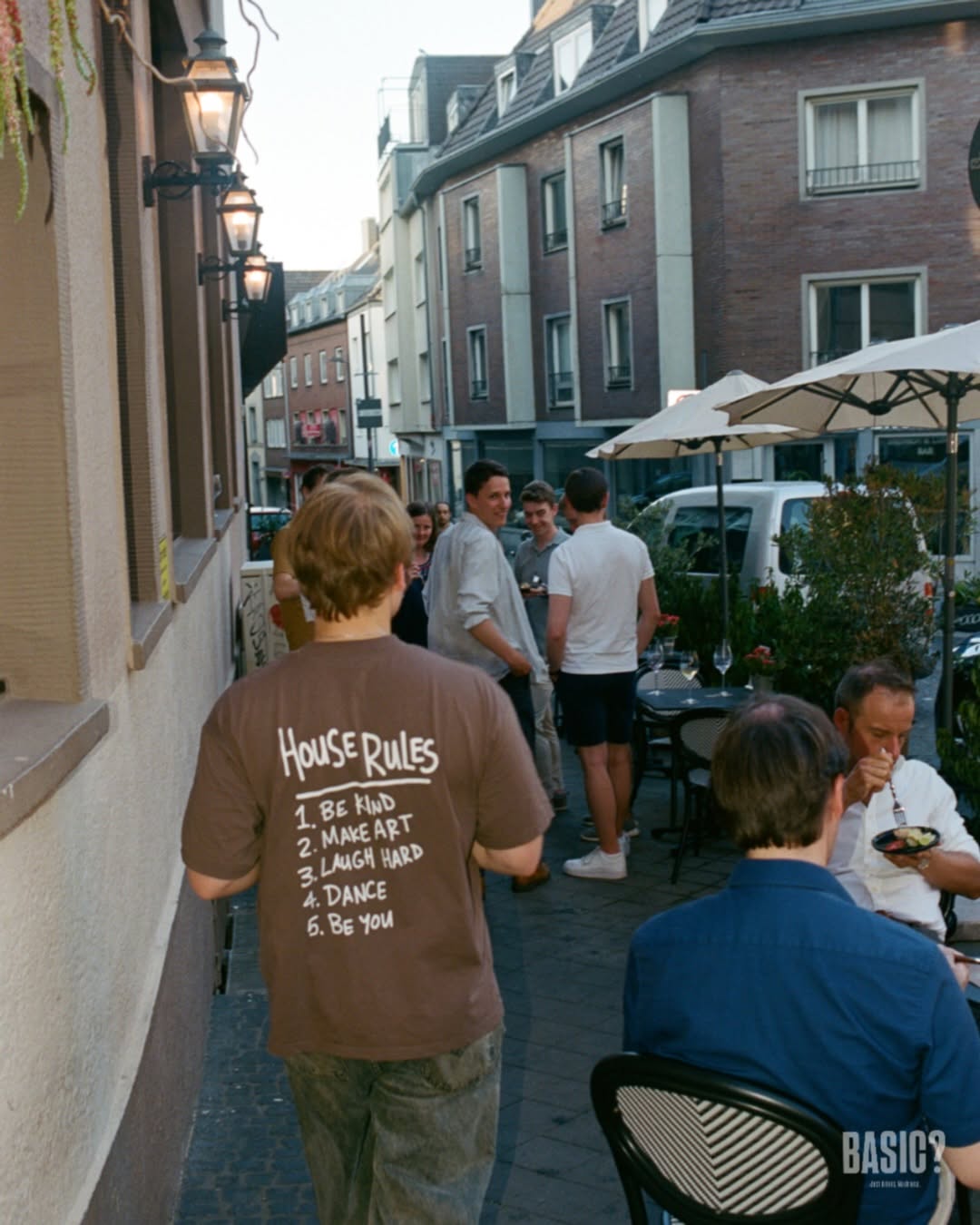 Basic?: venue atmosphere and patrons