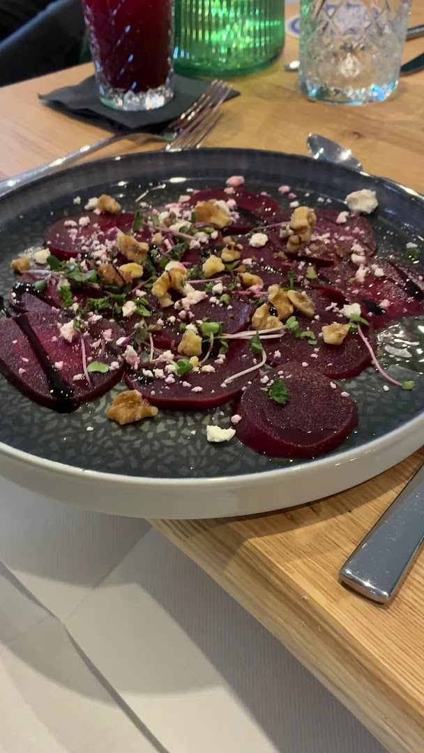 Sand & Anders: appetizing photo of served food