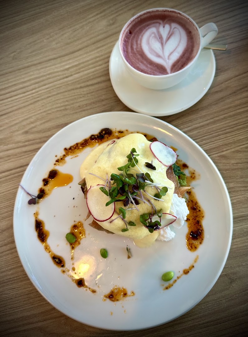 ALMA: appetizing, high-quality food photography