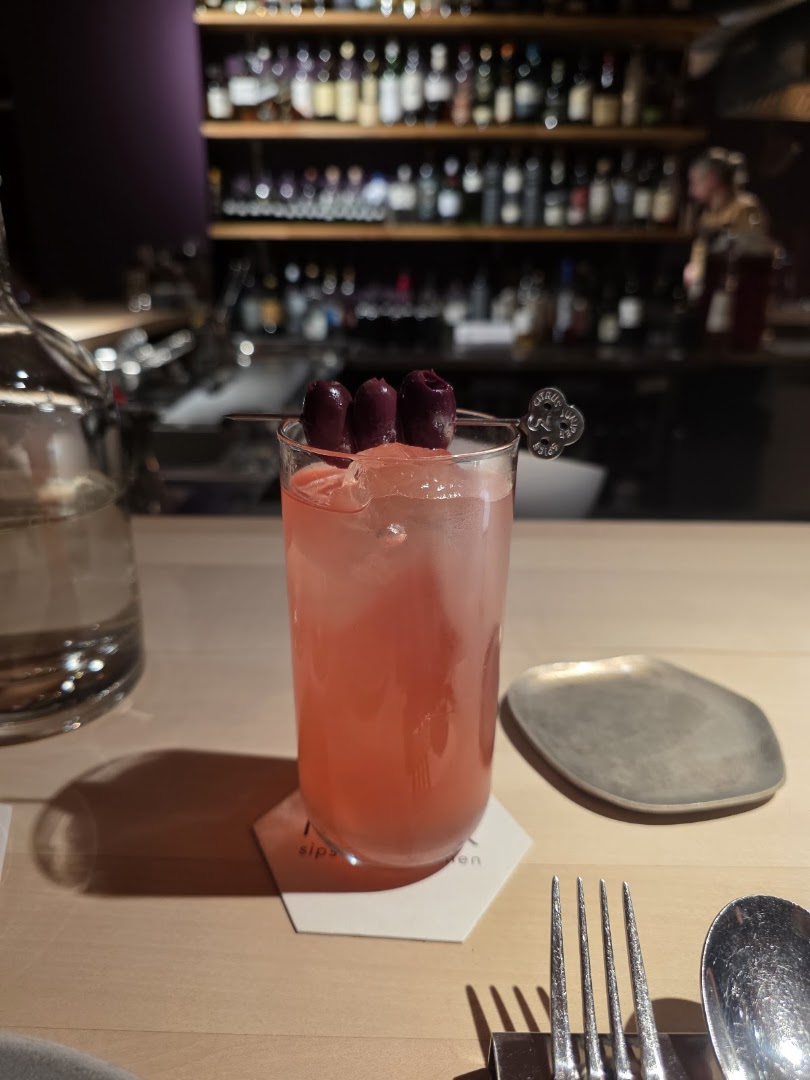 nook: high quality cocktail photo