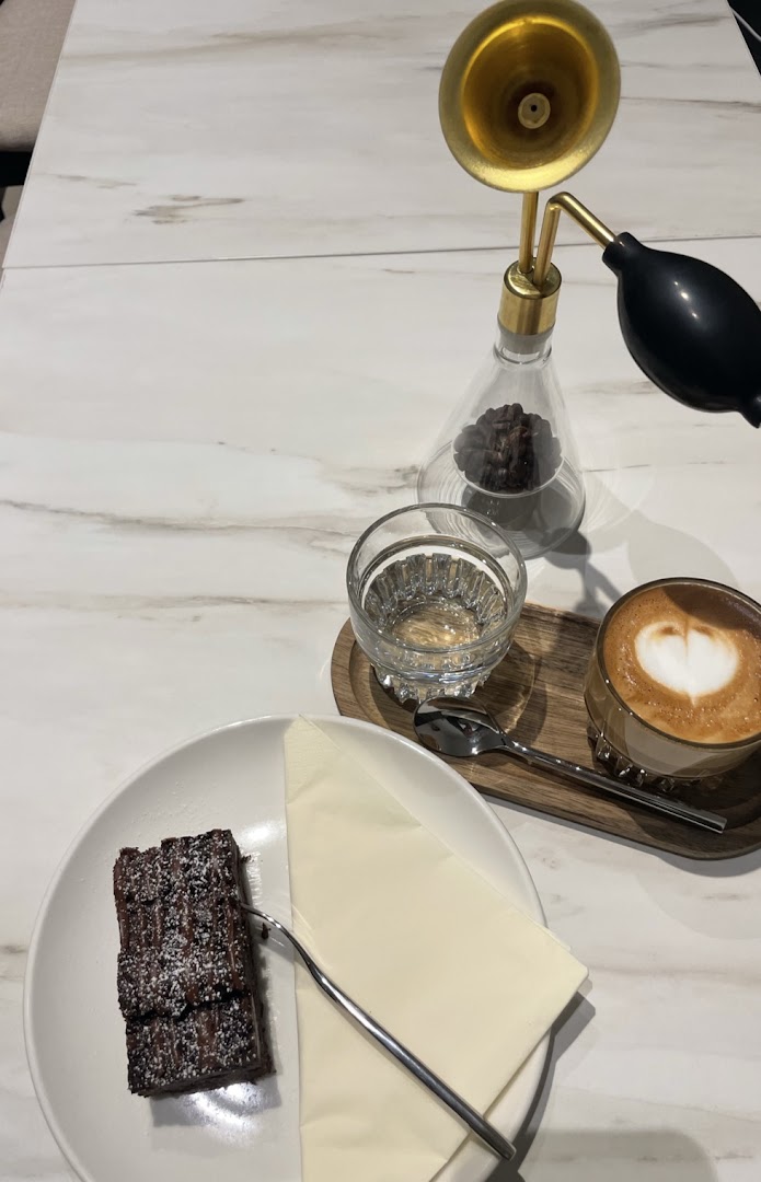 Selah Coffee House: appealing high-quality food photography