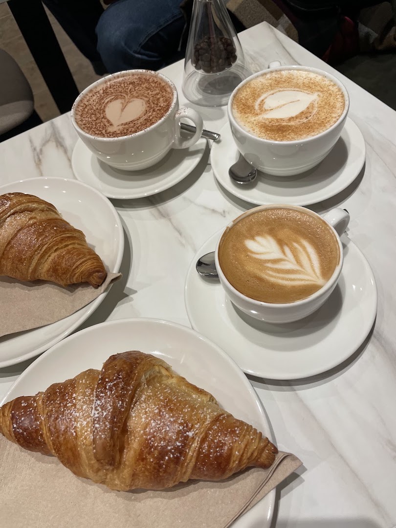 Selah Coffee House: appetizing photo of coffee and pastries
