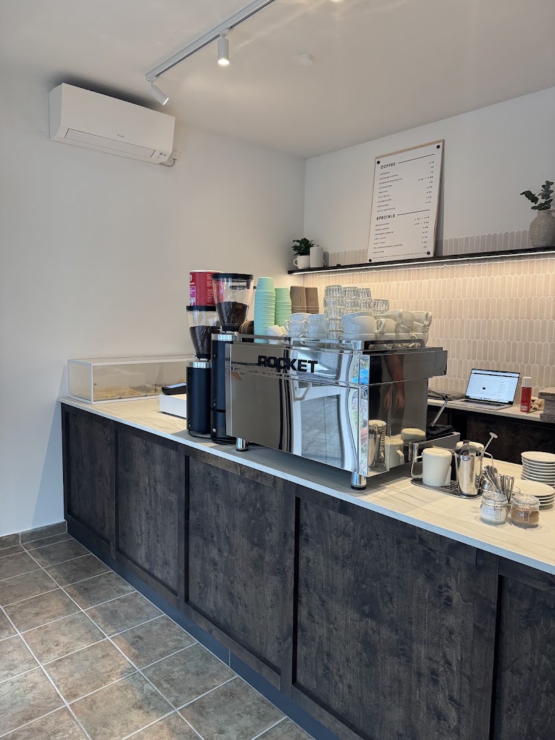 Selah Coffee House: clean professional shot of counter