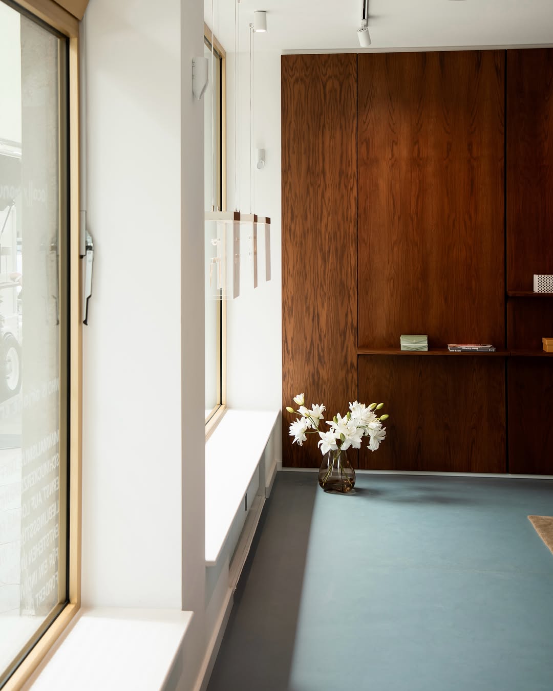 Ariane Ernst: professional interior shop photography