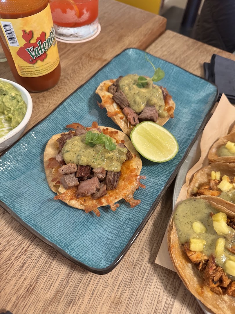 MAMACITA: appetizing, high-quality food photography