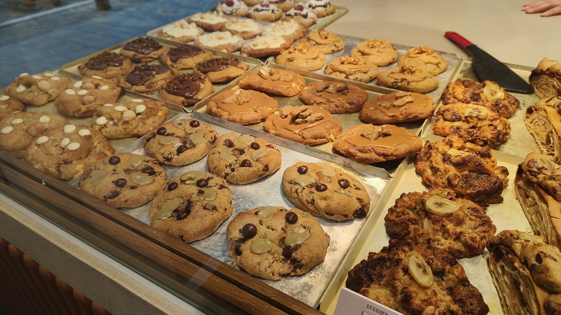 MELT Cookies: appetizing display of fresh cookies