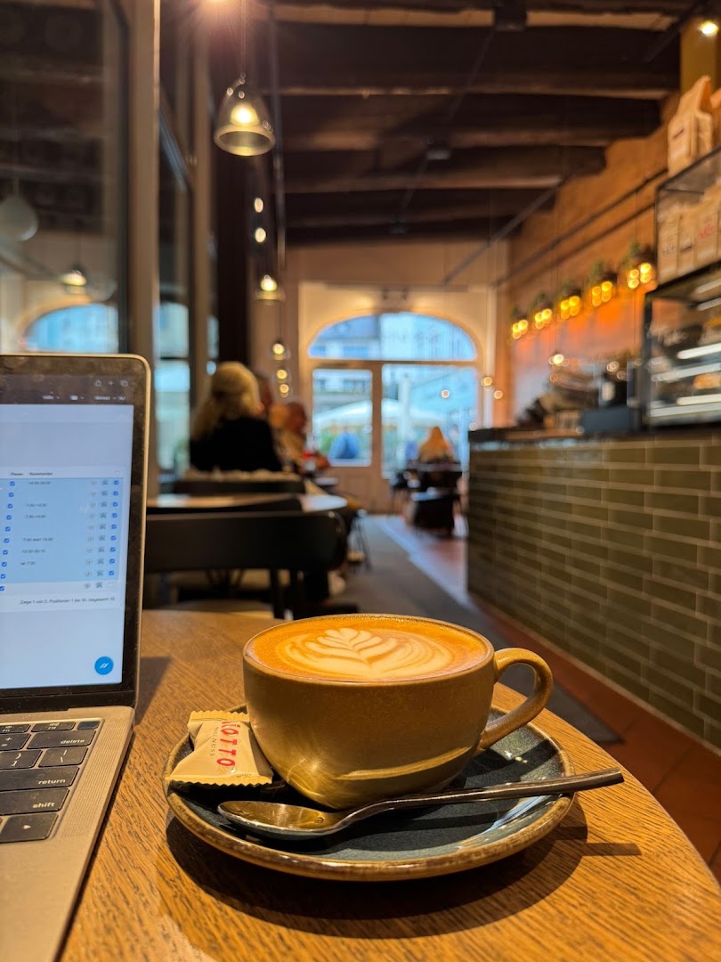 Bohnea Café & Rösterei: inviting atmosphere and quality coffee
