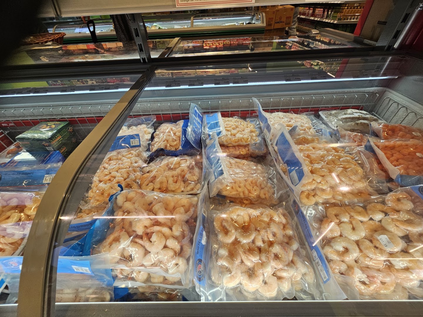 Go Asia Erfurt: clear display of shop products