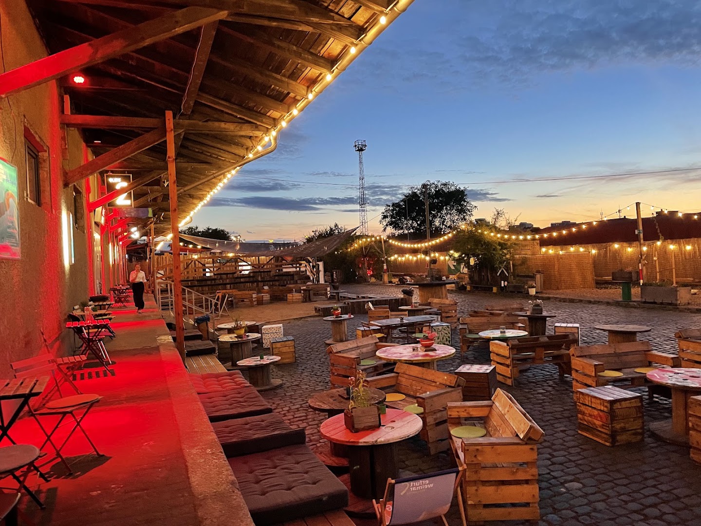 Kalif Storch: inviting atmosphere of the venue
