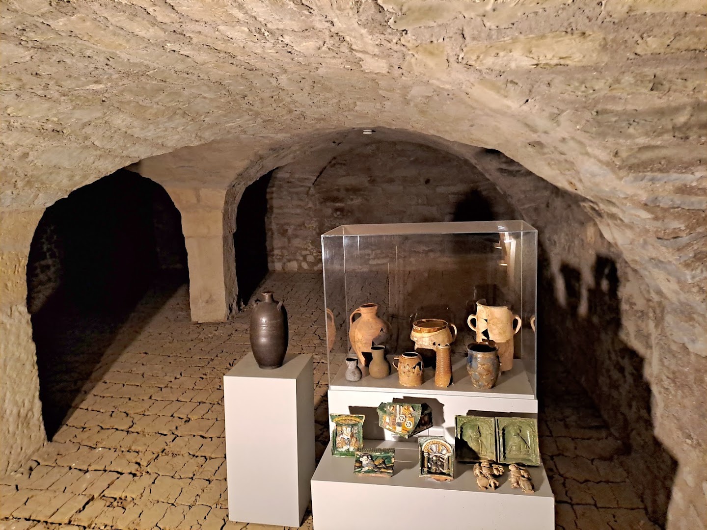 Krönbacken: clear display of museum collection