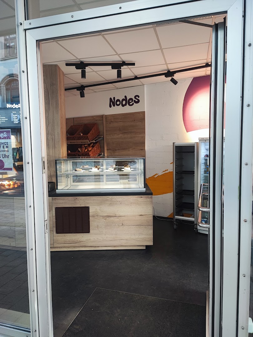 nodes Bäckerei: clear view of bakery interior
