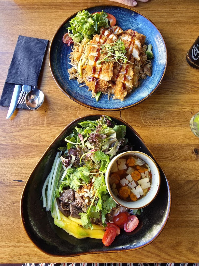 Pho Co: appetizing, high-quality food photography