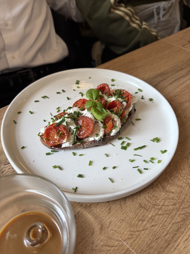 Bao's: appetizing, high-quality food photo