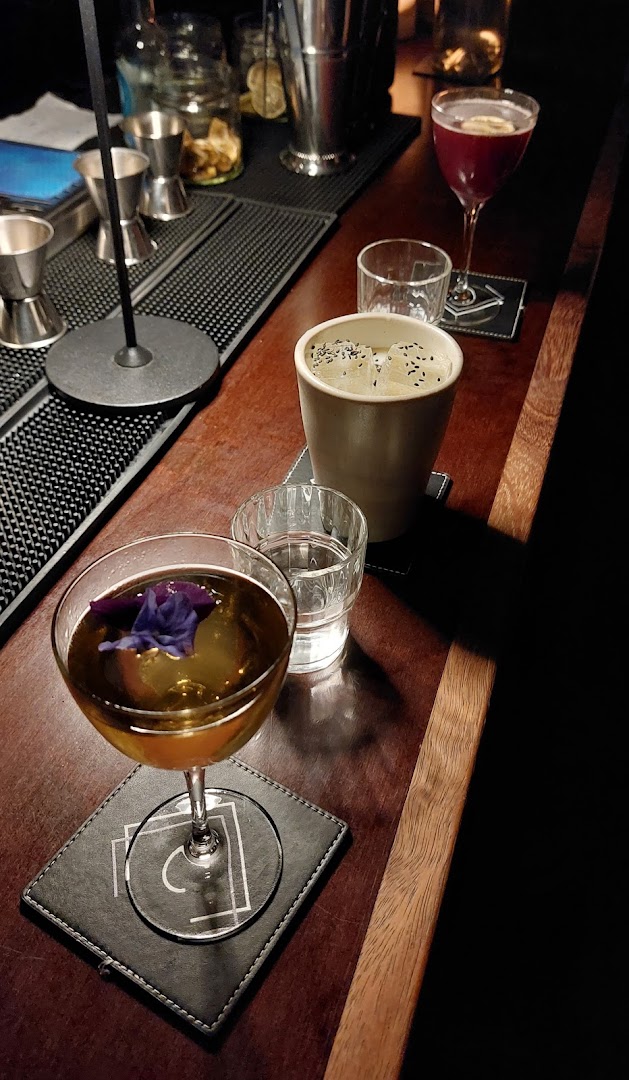 Bar Chroma: high quality, appealing cocktail photo