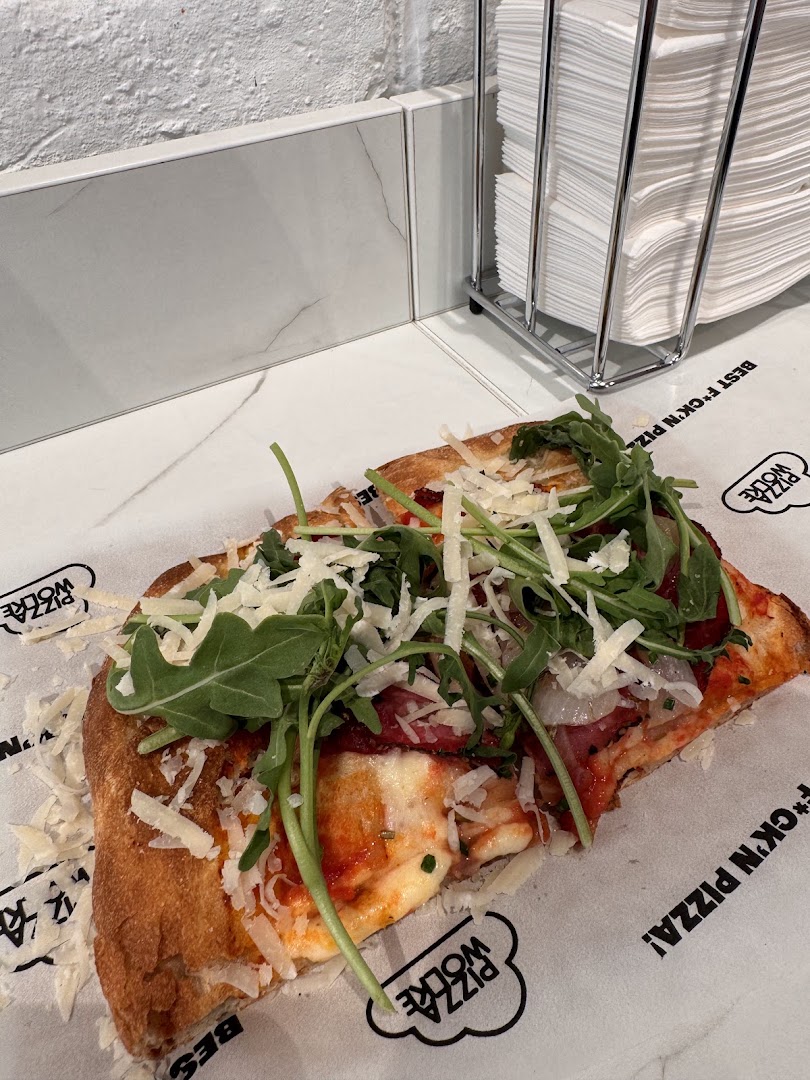 Pizza Wolke: appetizing photo of restaurant food