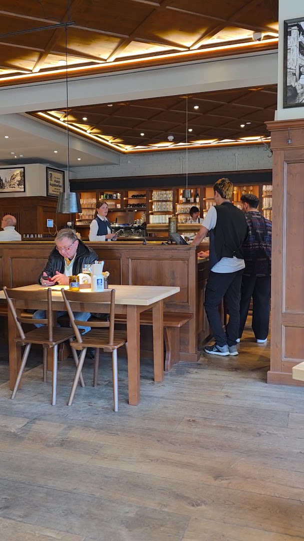 Augustiner am Platz: clear shot of restaurant interior