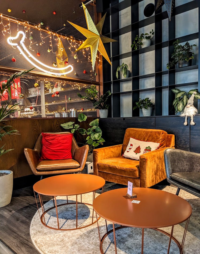 BIKINI: attractive and professional interior shot