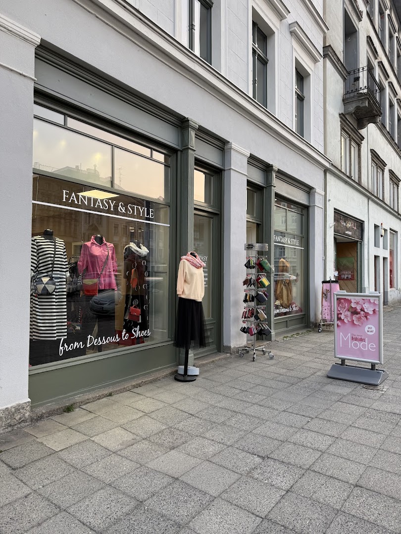 Fantasy & Style: clear storefront and product display