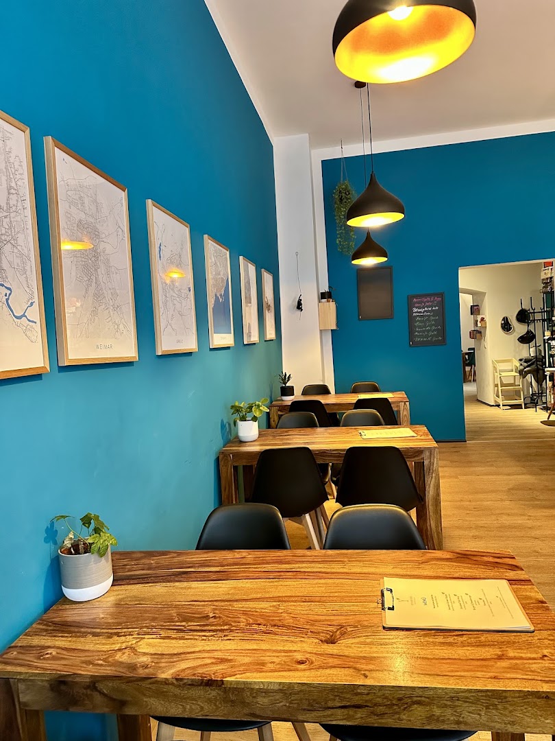 Innuendo: clear, inviting interior atmosphere