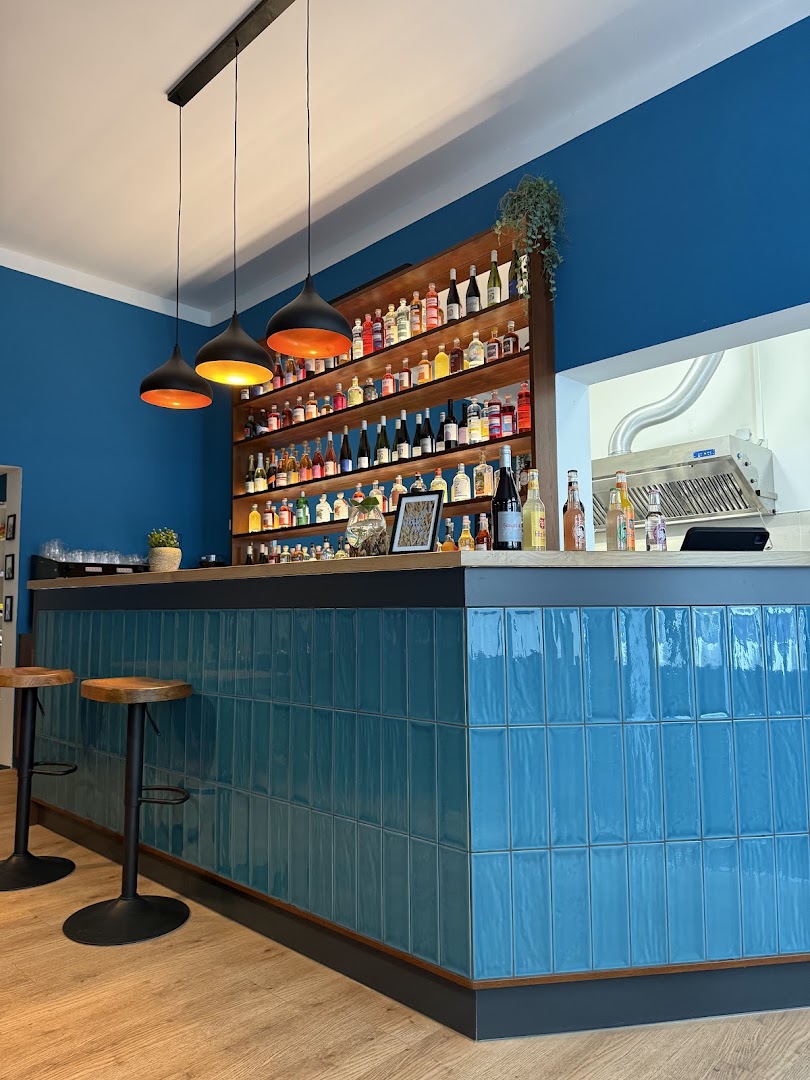 Innuendo: clear, professional shot of interior