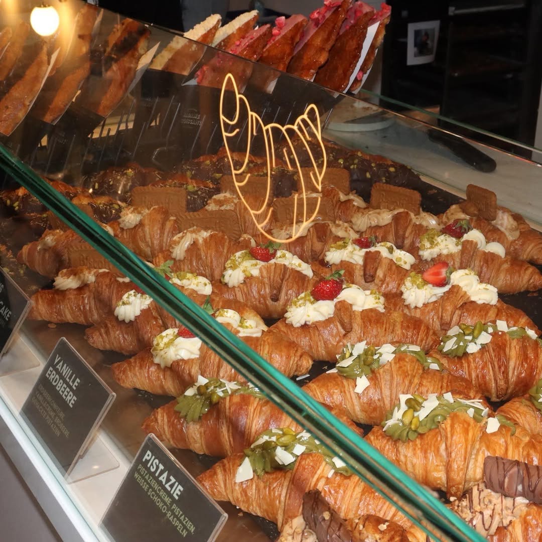 Madame Croissant: appetizing display of shop products