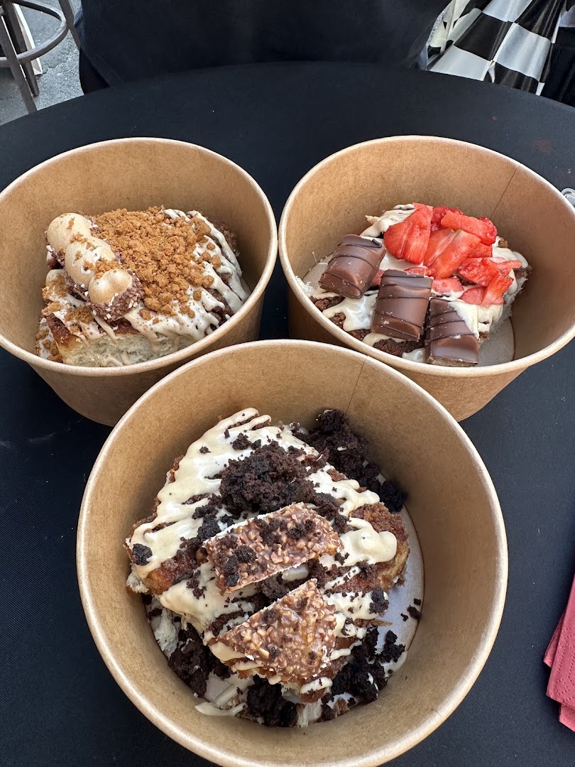 Clyde Cinnamon Roll's and Co.: appetizing photo of shop products