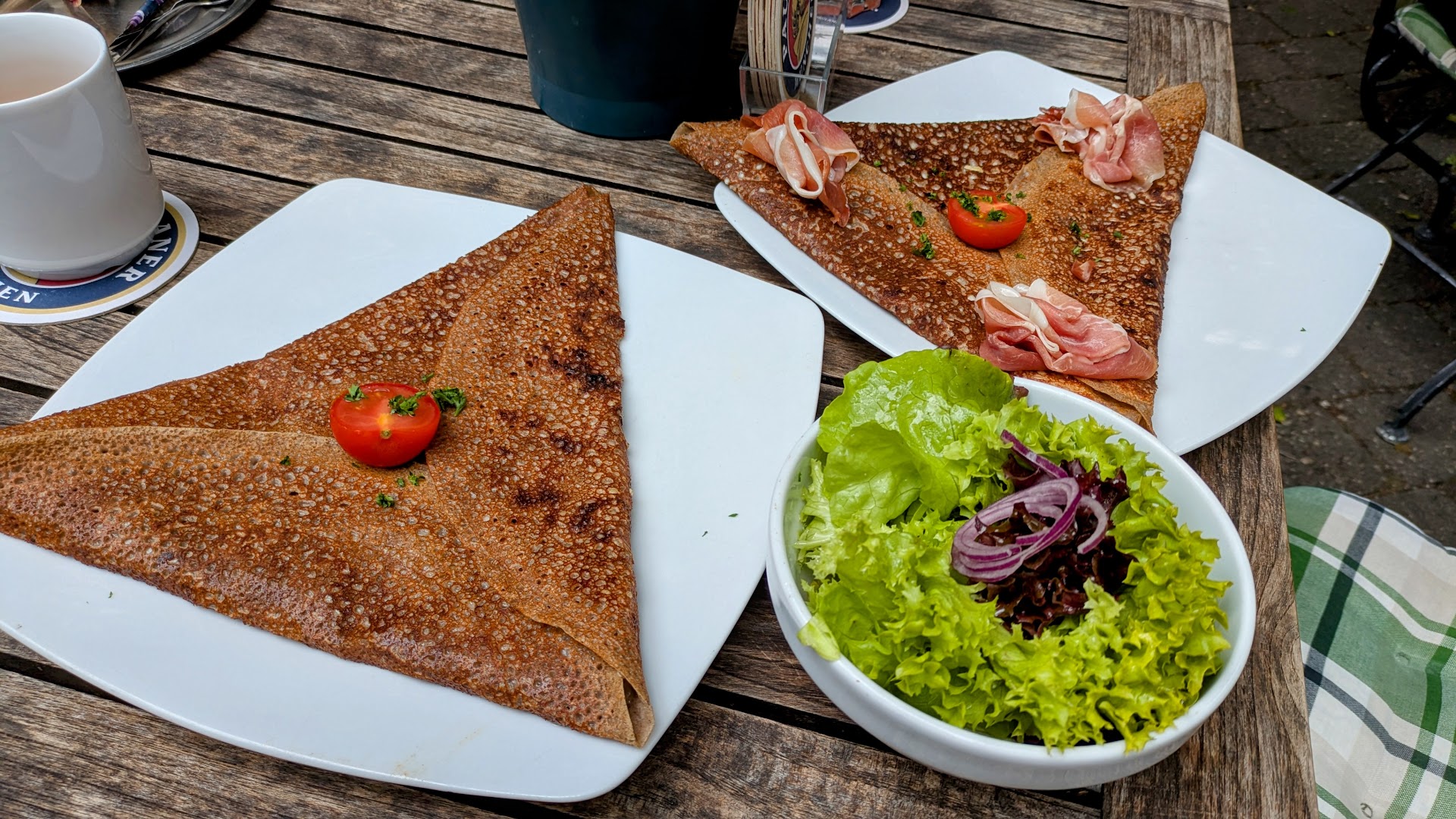 Café Le Sud: appetizing photo of breakfast food