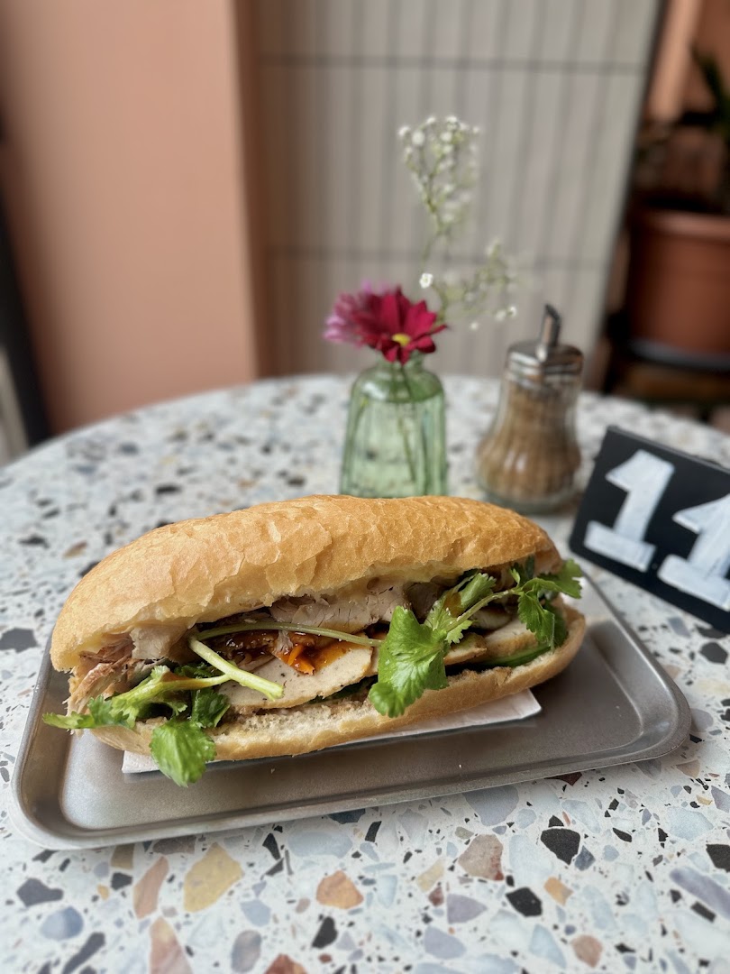 Cavo: appetizing food photo with atmosphere