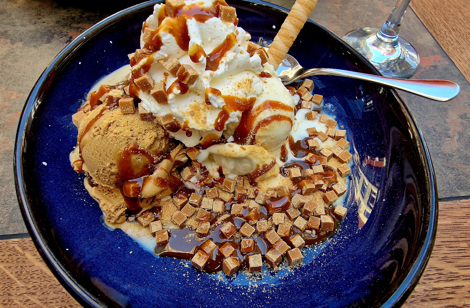 Elvis Eis: appetizing photo of ice cream