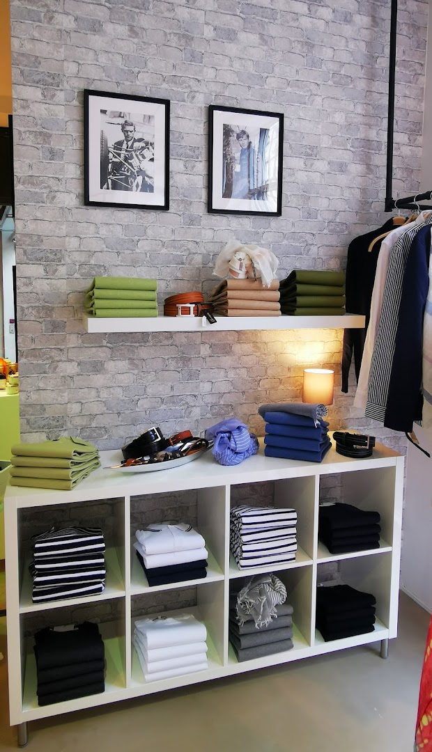 Herzenswunsch Concept Store: clean and professional product display
