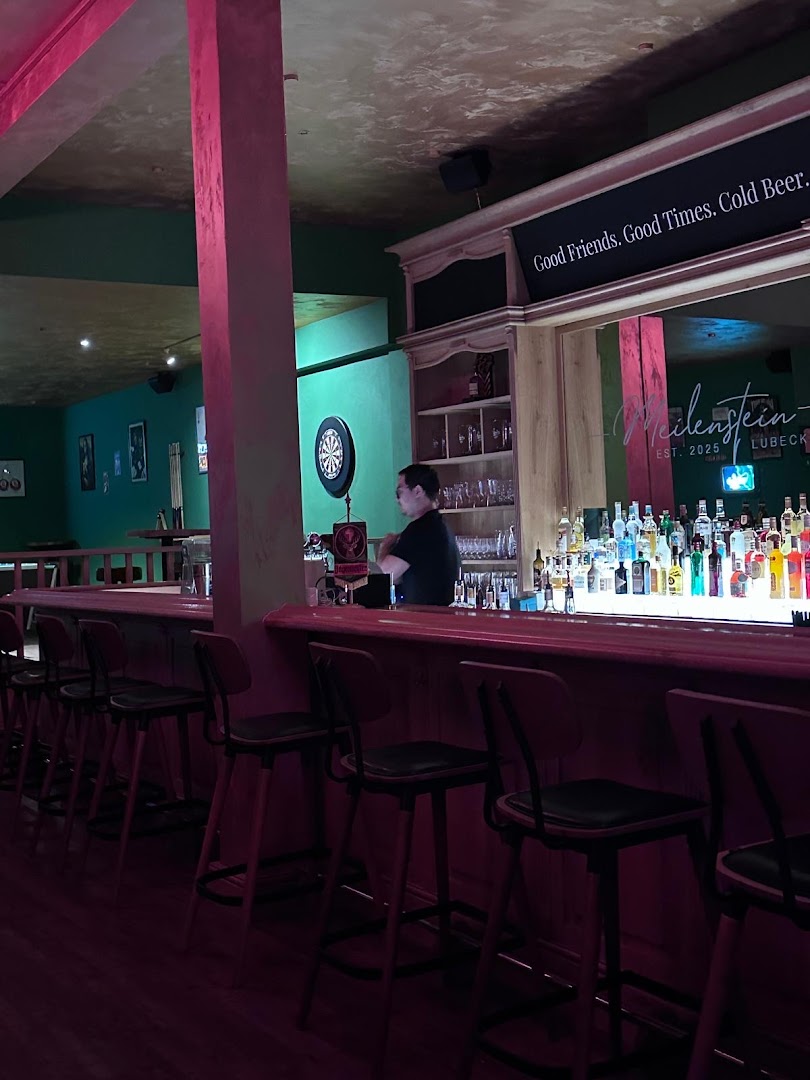 Meilenstein Bar: clear shot of bar interior