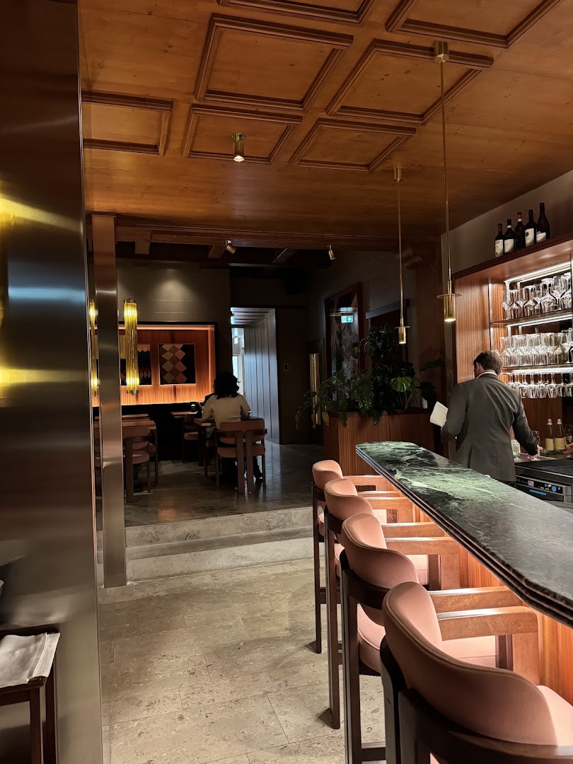 Casele: high quality interior atmosphere shot