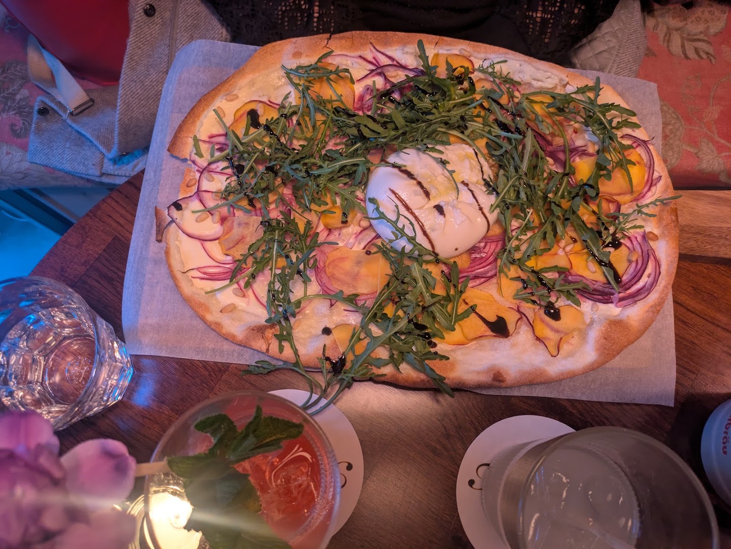 Franzi: appetizing food photo for bar
