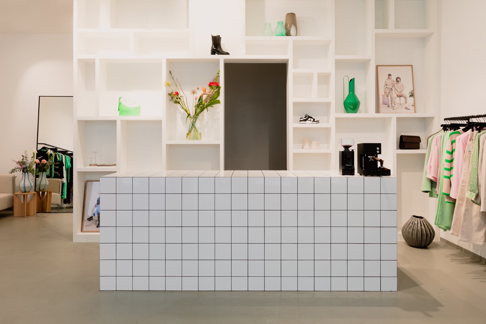 Homegirl Space: professional, clean shop interior photo