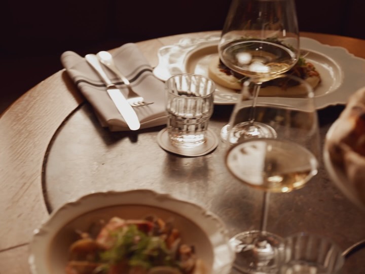 Min Ga: appealing restaurant dining scene