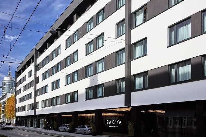 The Dean Munich: professional exterior shot of hotel