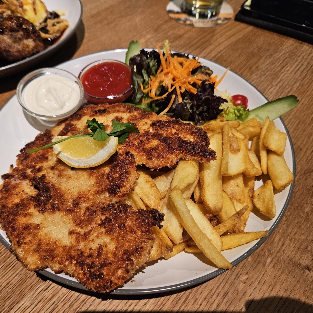 Bruderherz: appetizing, clear photo of food