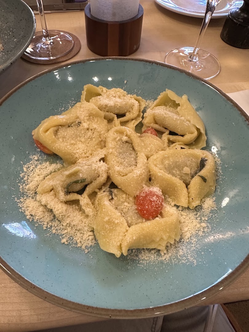 Dortu17: appetizing photo of served food