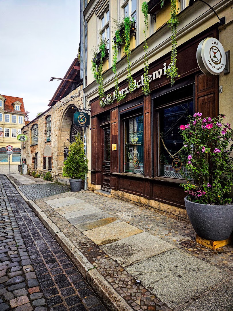 Café HarzAlchemie: attractive exterior shot of venue