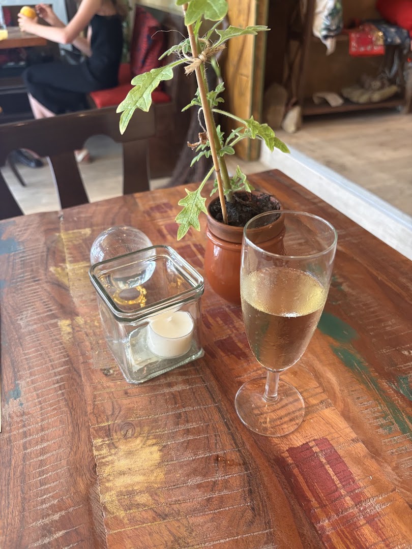 Café HarzAlchemie: inviting atmosphere and drink presentation