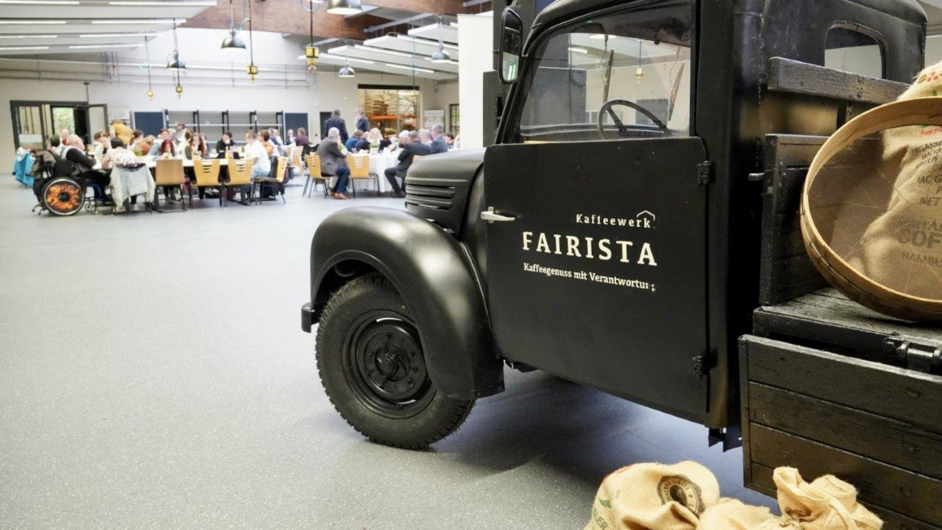 Fairista Kaffeewerk: venue atmosphere and branding