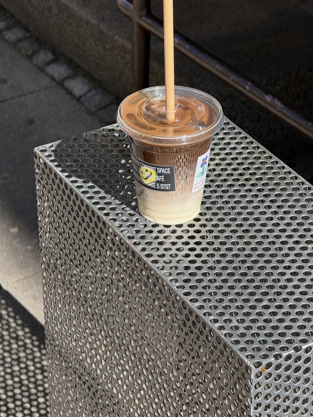 Abnorm Studio: clear product shot of drink