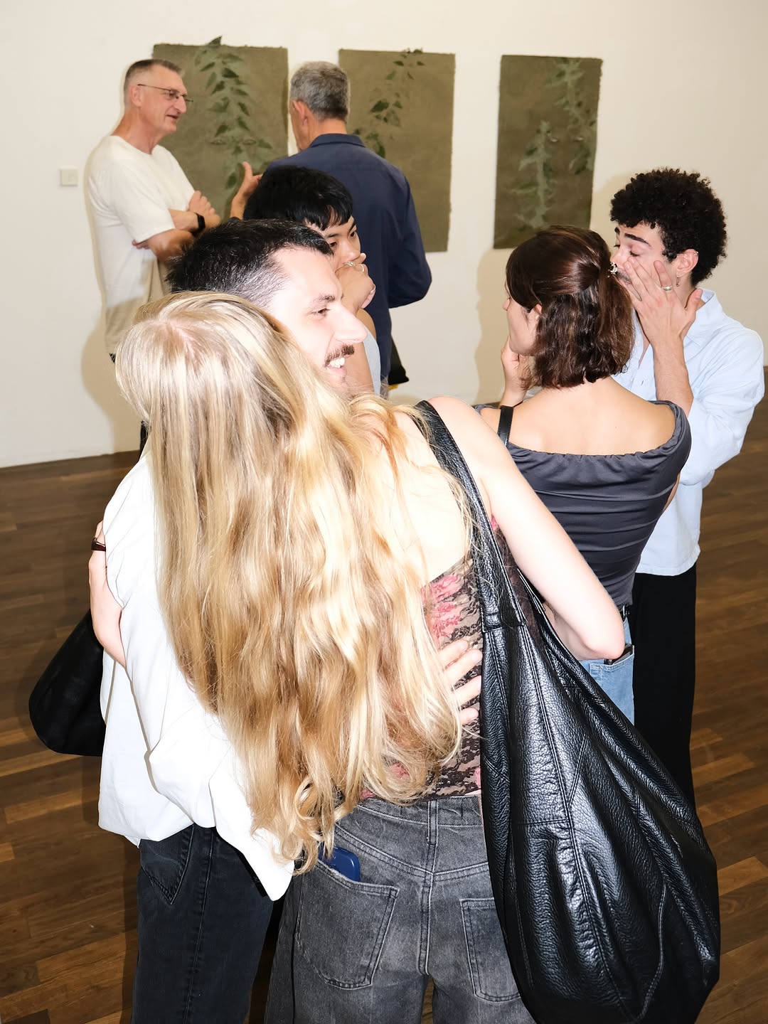 Parri Blank: gallery atmosphere and visitors