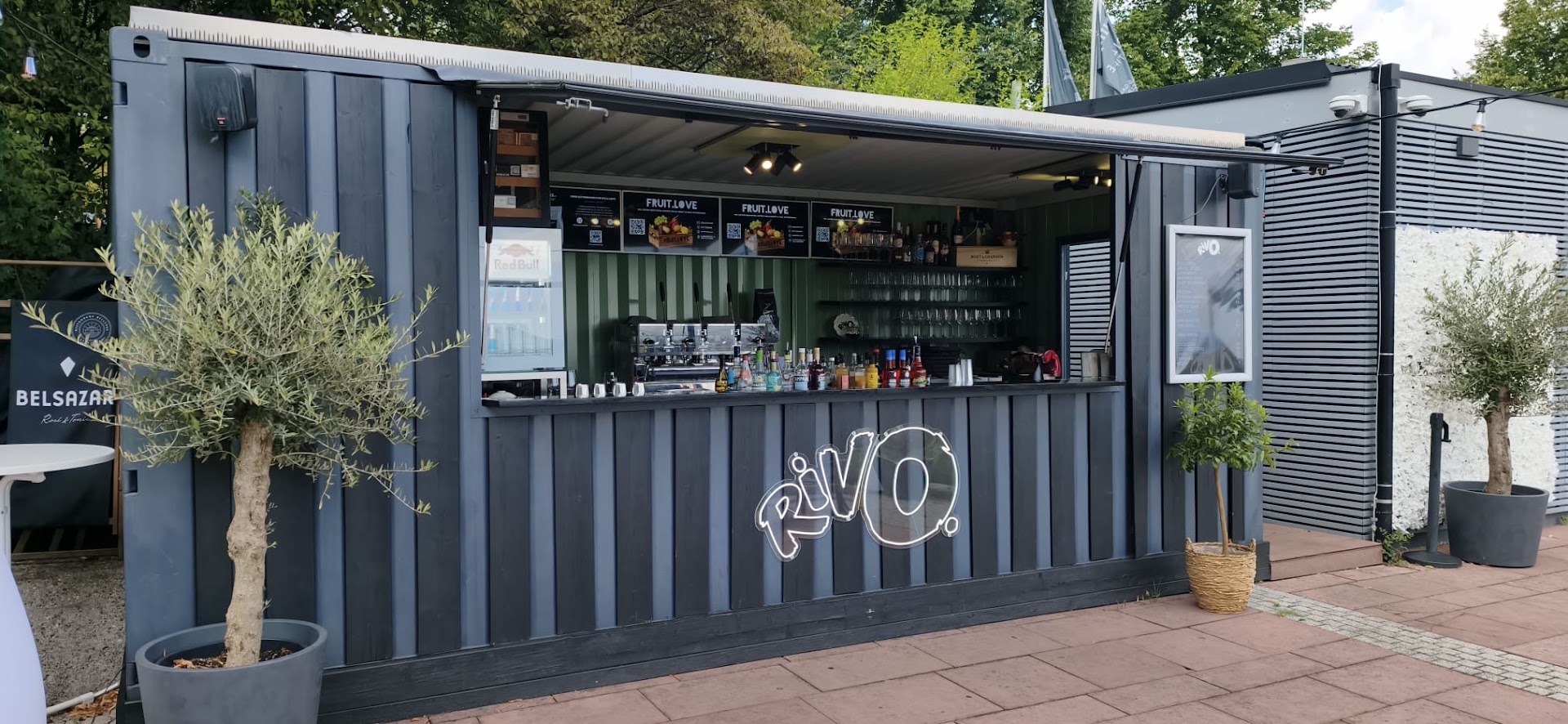 Rivo: clear photo of venue exterior
