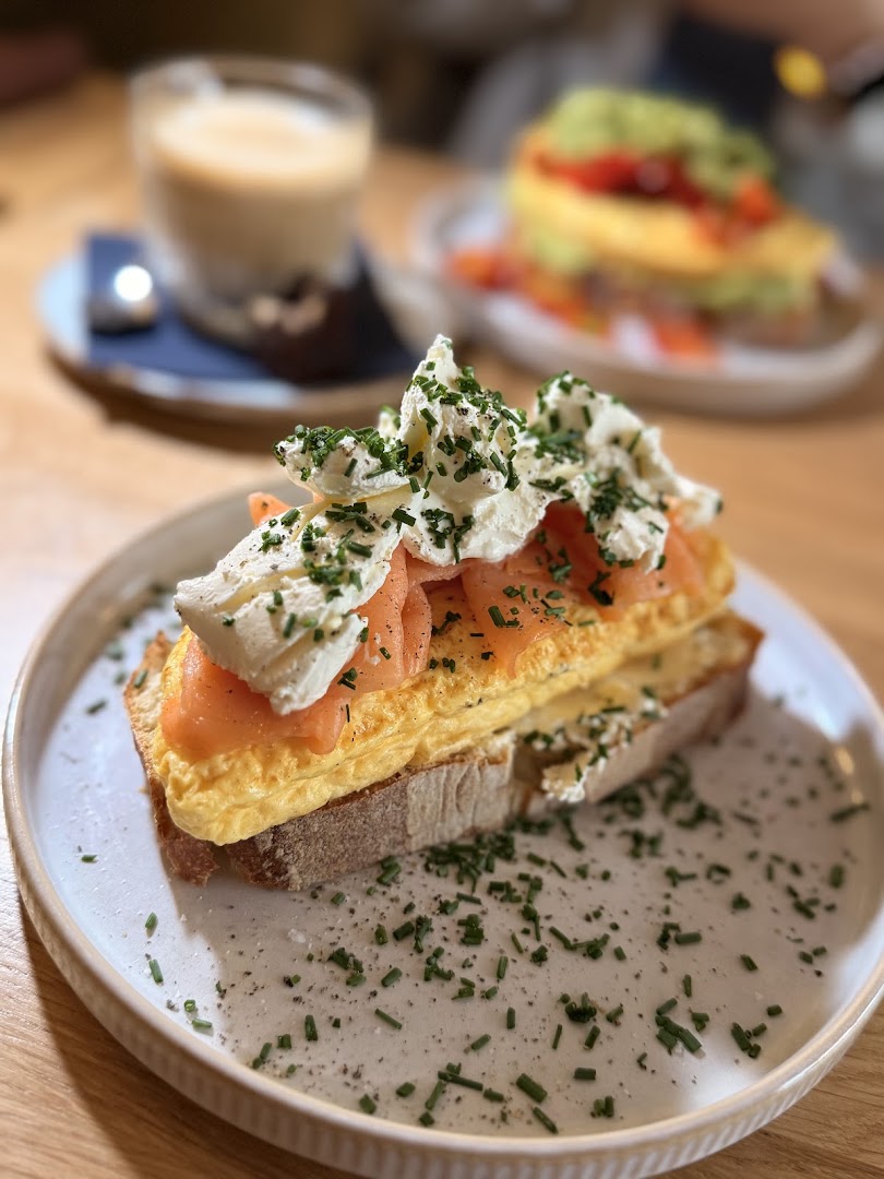 Basil Weinbar & Café: appetizing, high-quality food photography